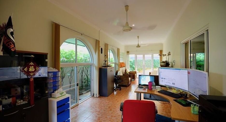 For sale 4 bedrooms house in Bang Lamung, Chonburi