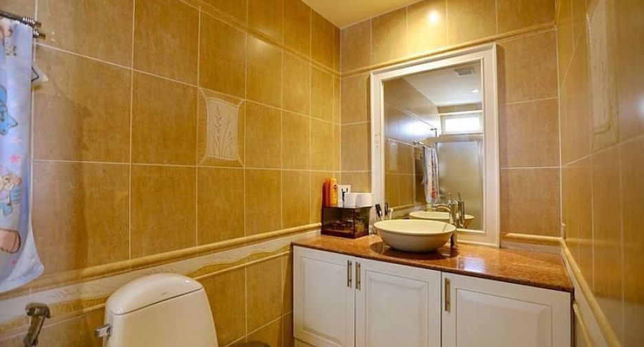 For sale 4 bedrooms house in Bang Lamung, Chonburi