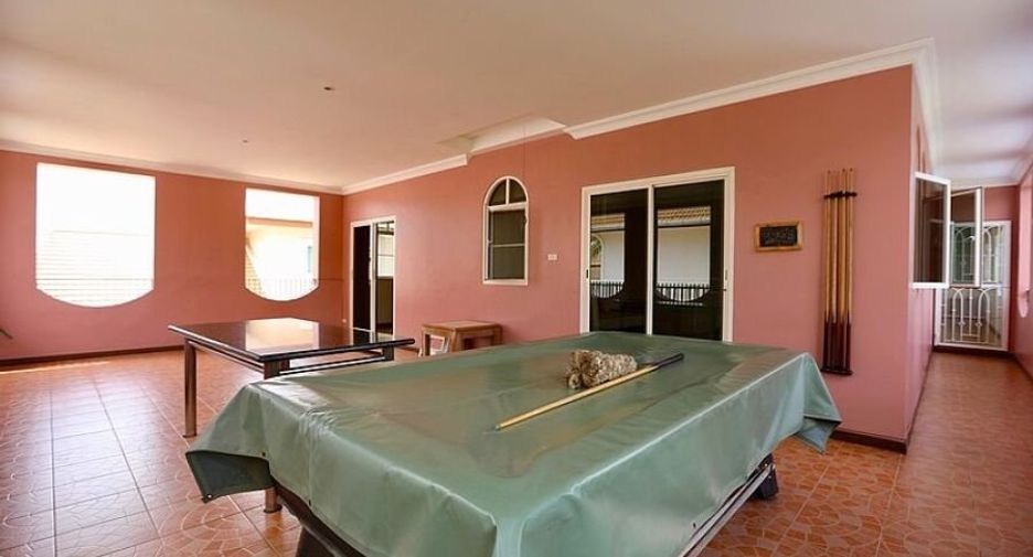 For sale 4 bedrooms house in Bang Lamung, Chonburi