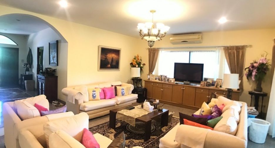 For sale 5 Beds house in Central Pattaya, Pattaya