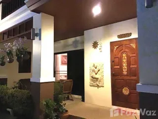For sale 3 bed townhouse in Cha Am, Phetchaburi