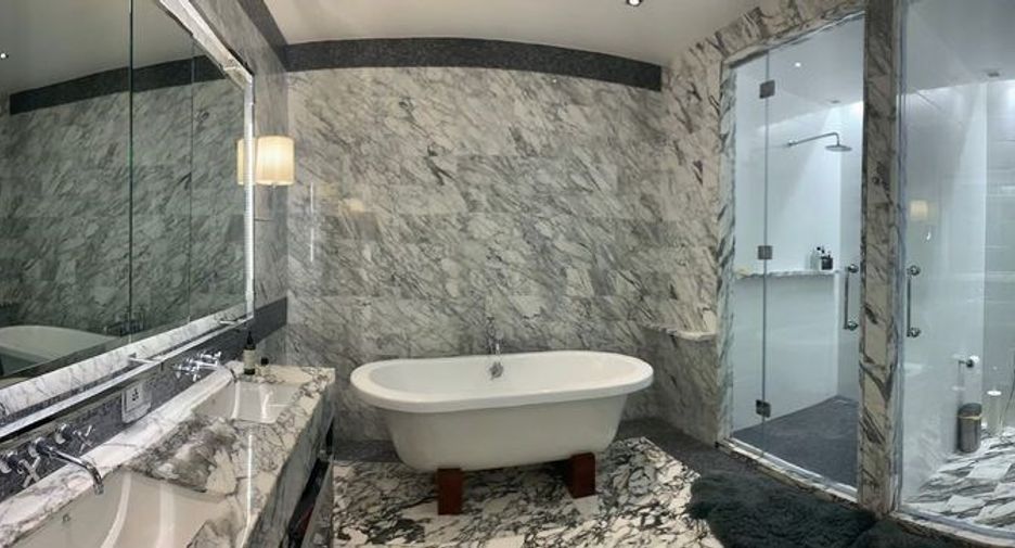 Wohnung zum Kauf mit 2 Zimmer in Sathon, Bangkok