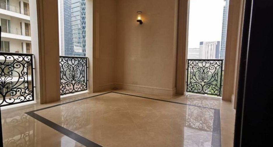 For rent 3 ベッドルーム condo in Pathum Wan, Bangkok