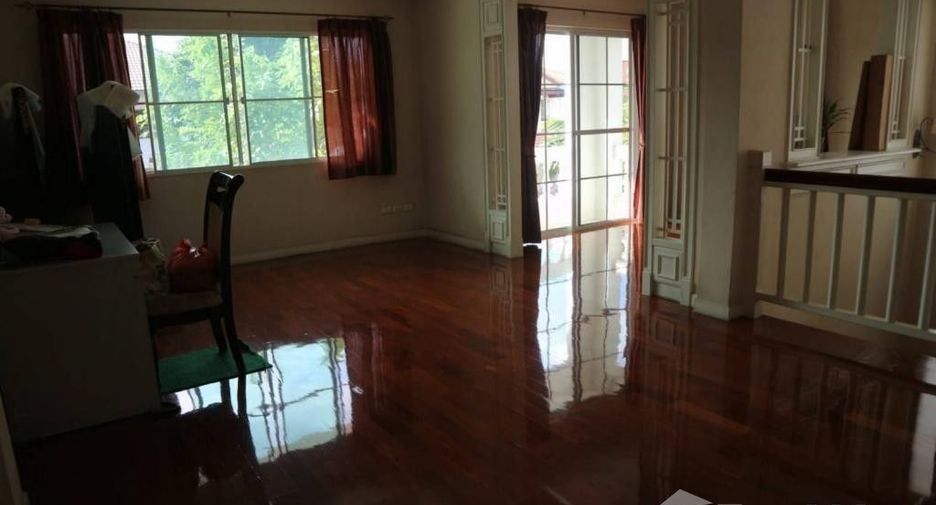 For sale 4 bed house in Phasi Charoen, Bangkok