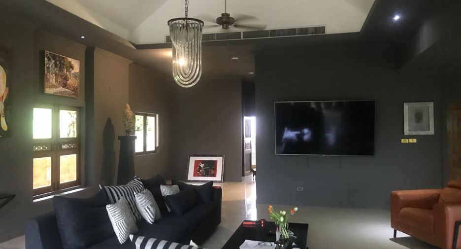 For sale 4 bed villa in Thalang, Phuket