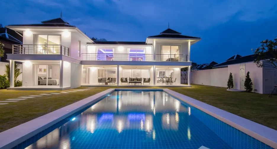 For sale 4 Beds villa in Hua Hin, Prachuap Khiri Khan