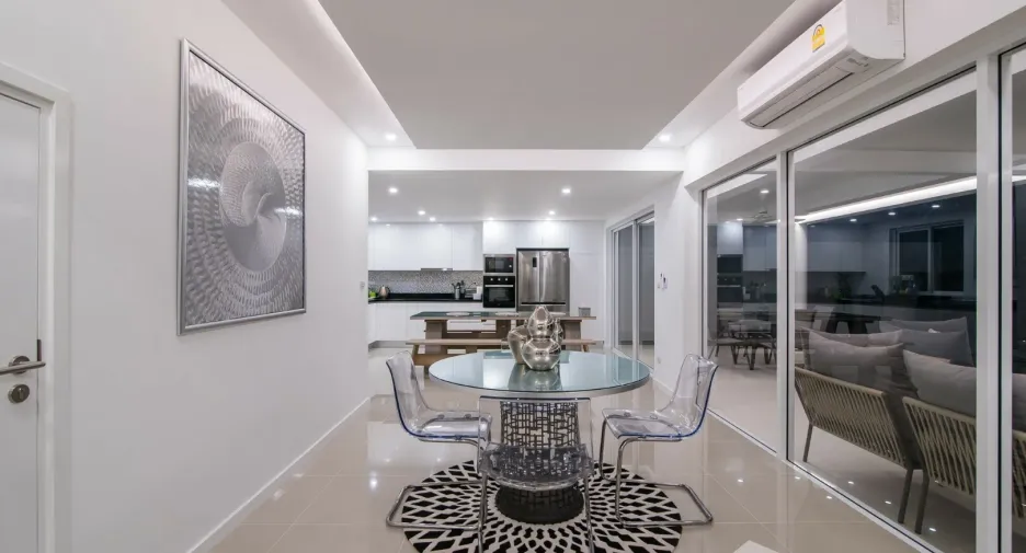 For sale 4 Beds villa in Hua Hin, Prachuap Khiri Khan