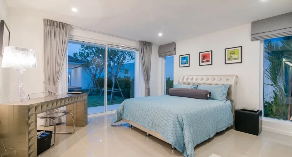 For sale 4 Beds villa in Hua Hin, Prachuap Khiri Khan