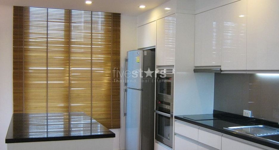 For rent 2 Beds condo in Khlong Toei, Bangkok