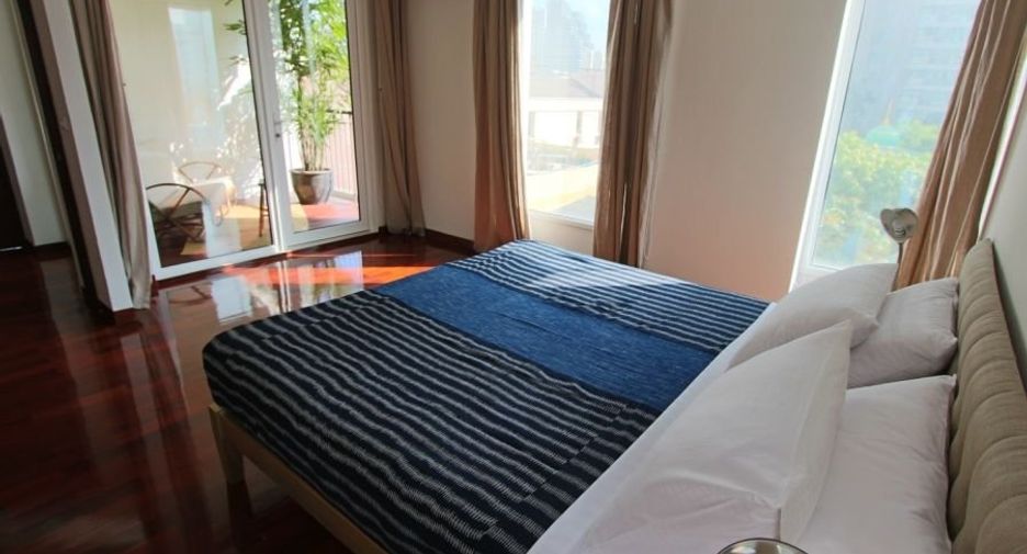 Apartamento en alquiler de 4 habitaciones en Sathon, Bangkok