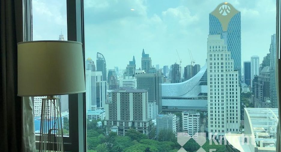 For sale 2 bedrooms condo in Pathum Wan, Bangkok