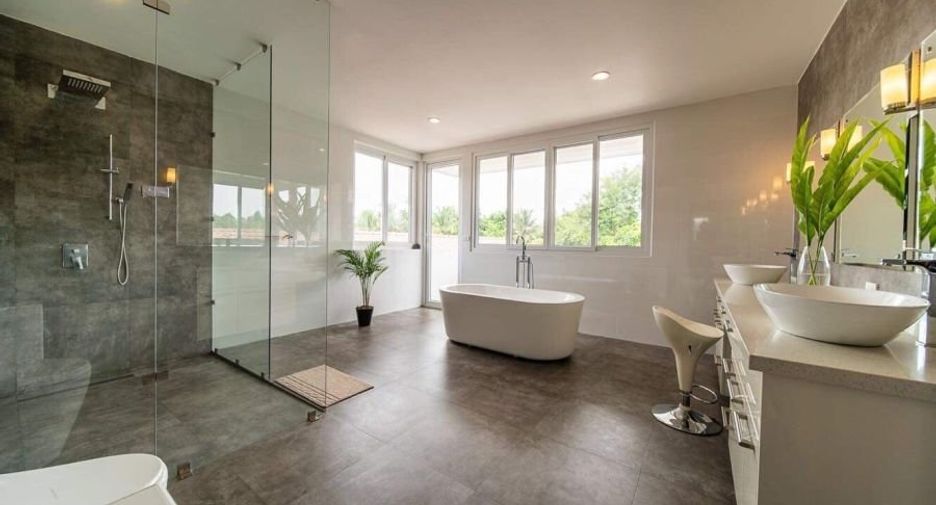 Haus zur Miete und zum Kauf mit 5 Zimmer in Mae Rim, Chiang Mai