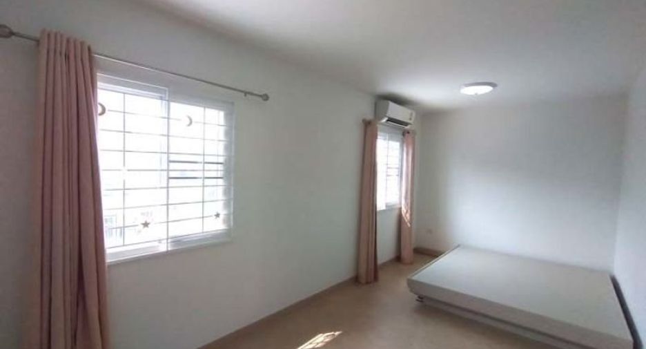 For sale 3 bedrooms townhouse in Bang Yai, Nonthaburi