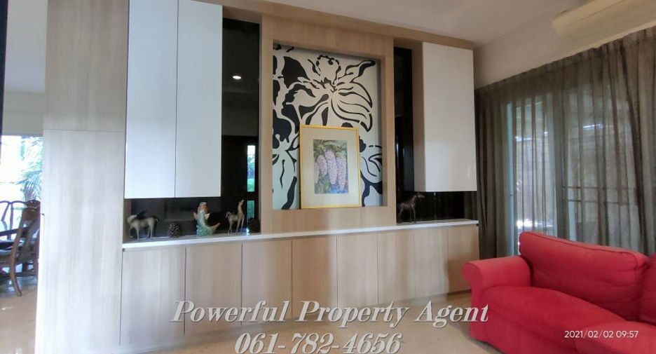 For sale 5 bedrooms house in Khan Na Yao, Bangkok