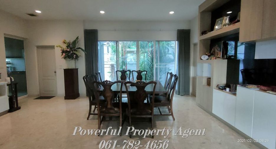 For sale 5 bedrooms house in Khan Na Yao, Bangkok