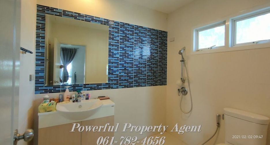 For sale 5 bedrooms house in Khan Na Yao, Bangkok
