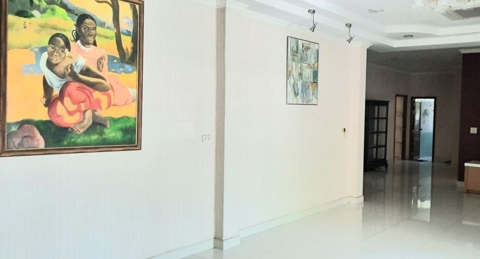 For sale 4 bedrooms house in Mueang Kanchanaburi, Kanchanaburi