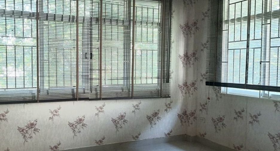 For sale 4 bedrooms house in Mueang Kanchanaburi, Kanchanaburi