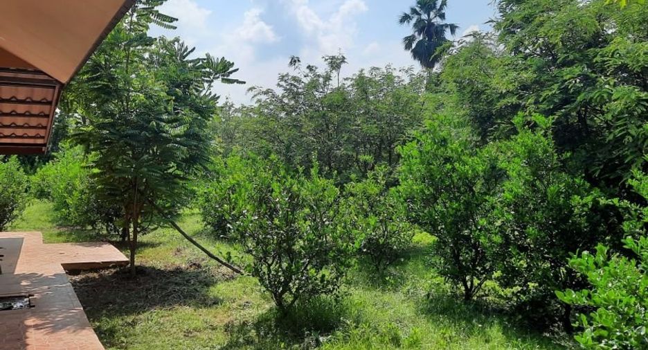 For sale 4 bedrooms house in Mueang Kanchanaburi, Kanchanaburi