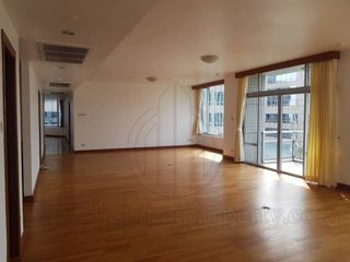For sale 4 bedrooms condo in Pathum Wan, Bangkok