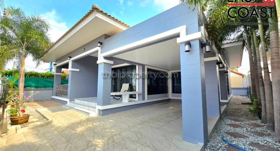 For sale 3 bedrooms house in Si Racha, Chonburi