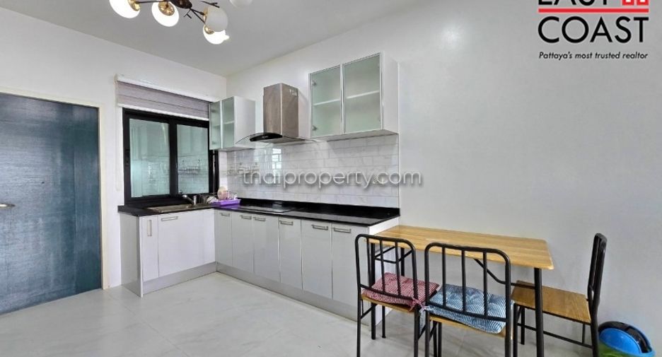 For sale 3 bedrooms house in Si Racha, Chonburi