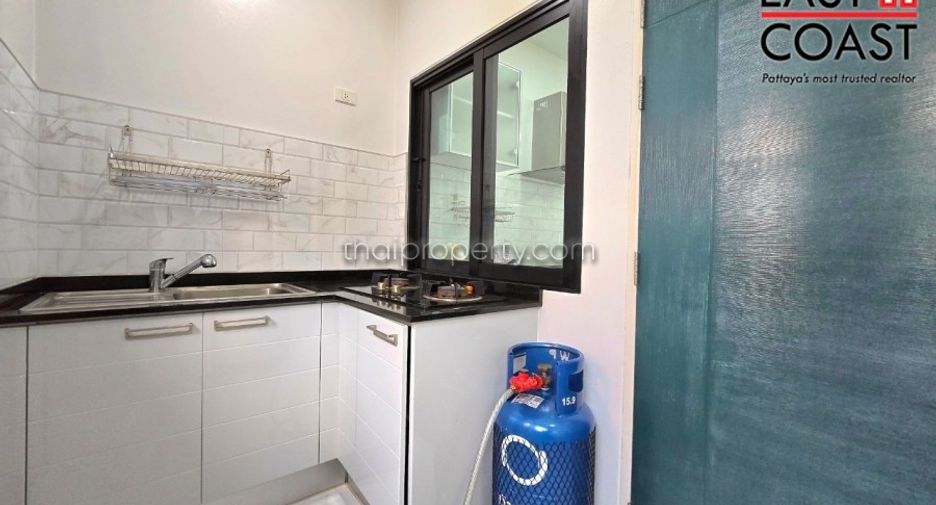 For sale 3 bedrooms house in Si Racha, Chonburi