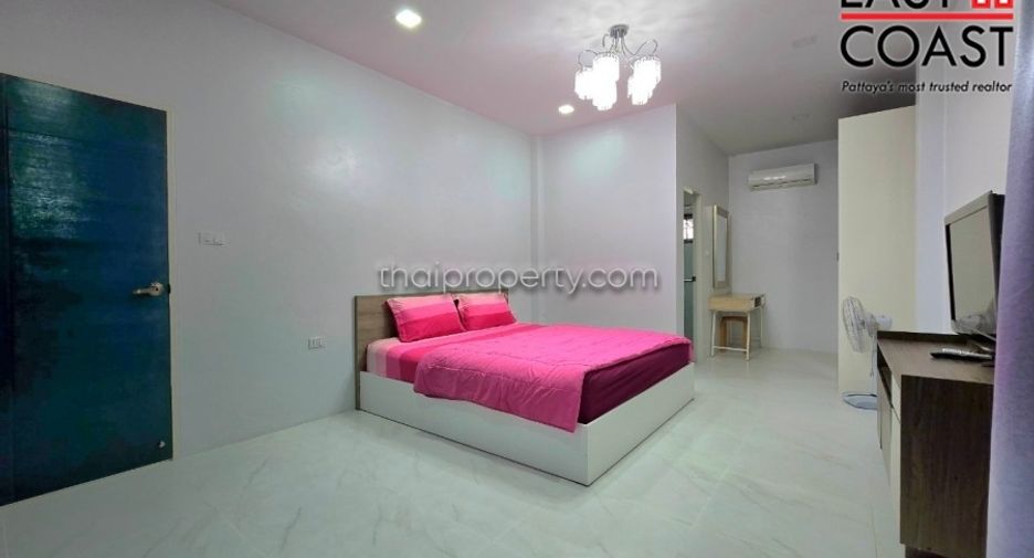 For sale 3 bedrooms house in Si Racha, Chonburi
