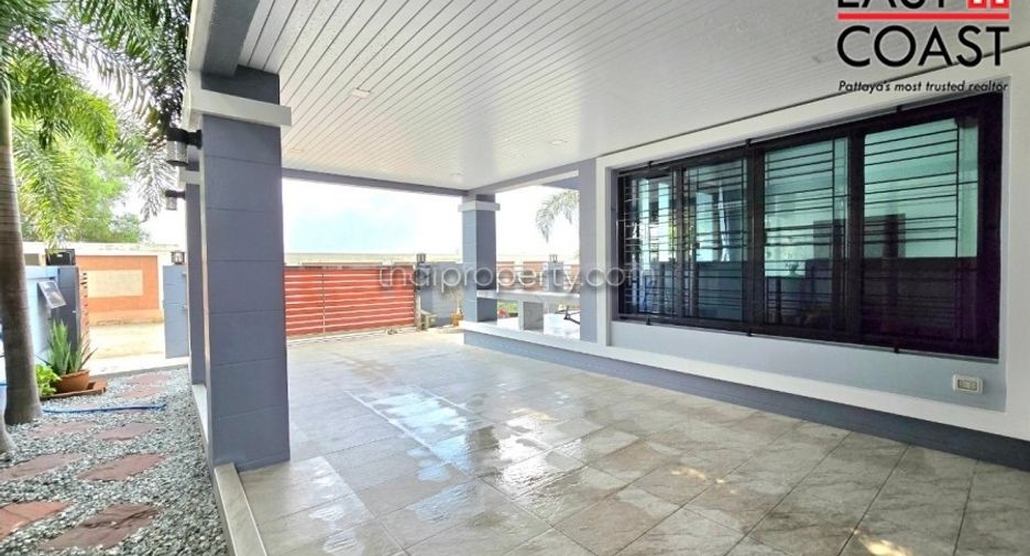 For sale 3 bedrooms house in Si Racha, Chonburi