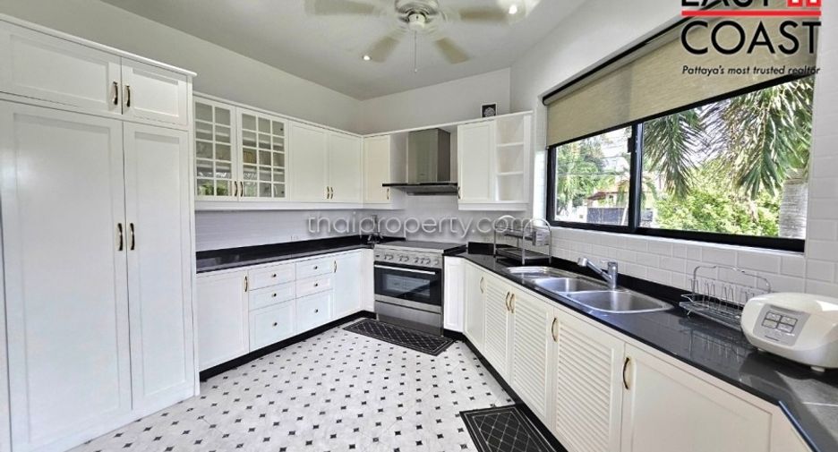 À vendre et à louer 4 chambres maison à East Pattaya, Pattaya