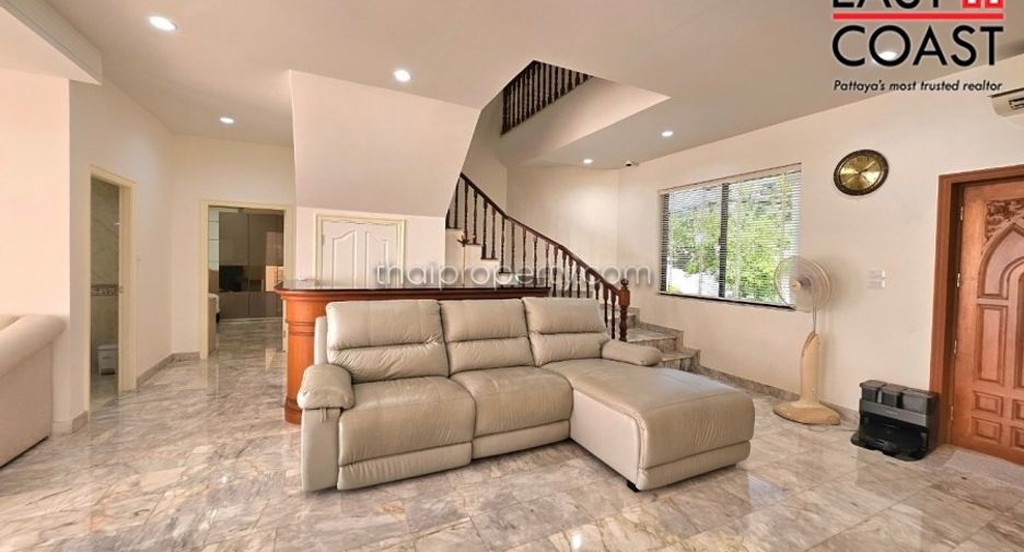 À vendre et à louer 4 chambres maison à East Pattaya, Pattaya