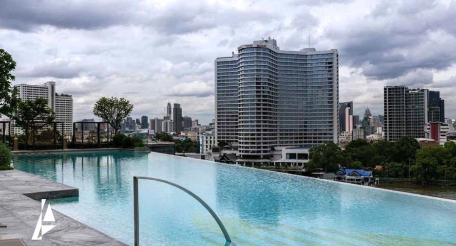 For sale 2 bed condo in Khlong San, Bangkok