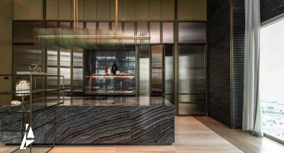For sale 2 bed condo in Khlong San, Bangkok
