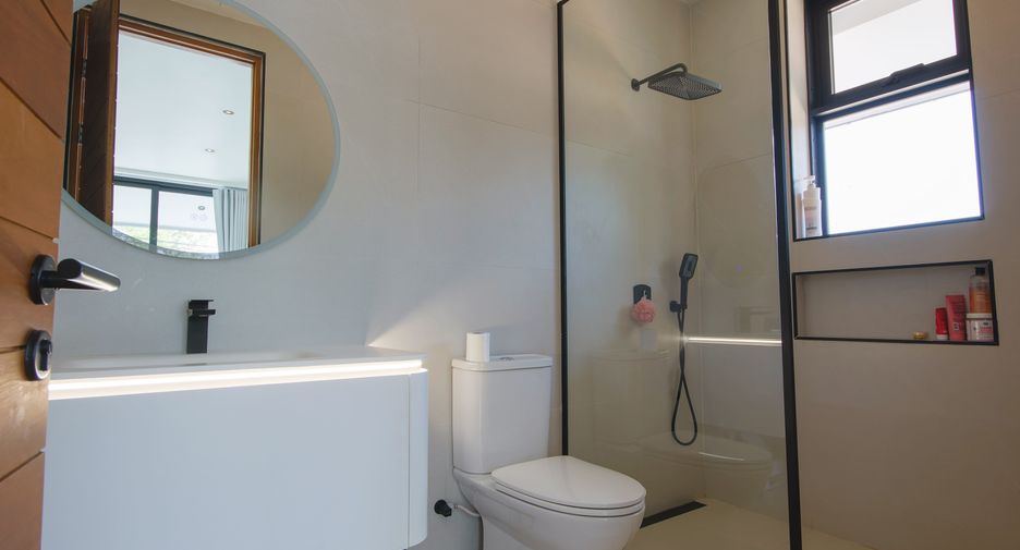 For sale 5 bed villa in Thalang, Phuket