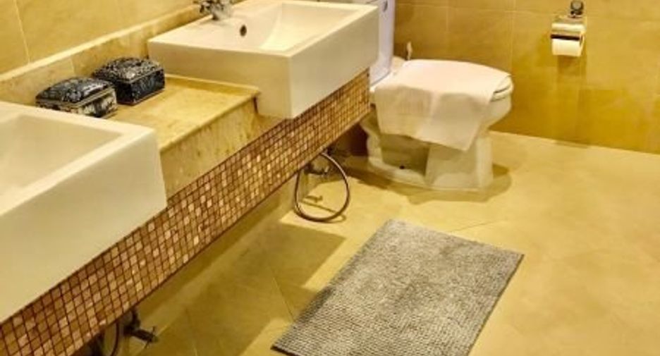 For rent and for sale 3 bedrooms house in Bang Lamung, Chonburi