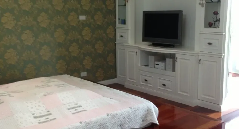 For rent 6 bed villa in Bang Lamung, Chonburi