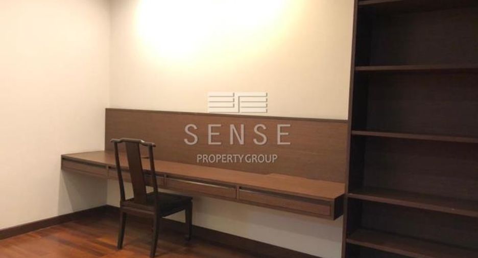 For rent 3 bedrooms condo in Watthana, Bangkok