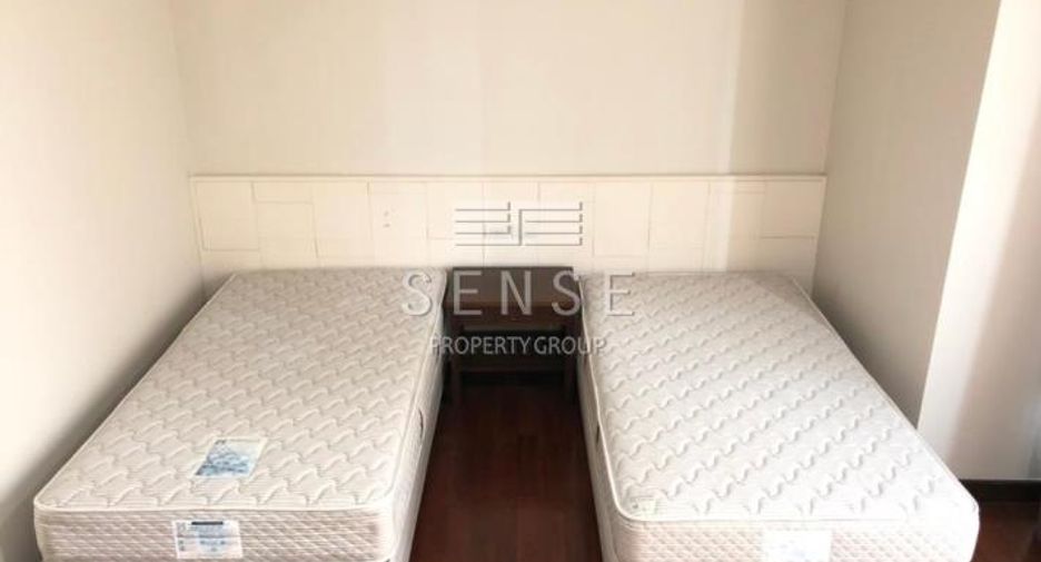 For rent 3 bedrooms condo in Watthana, Bangkok