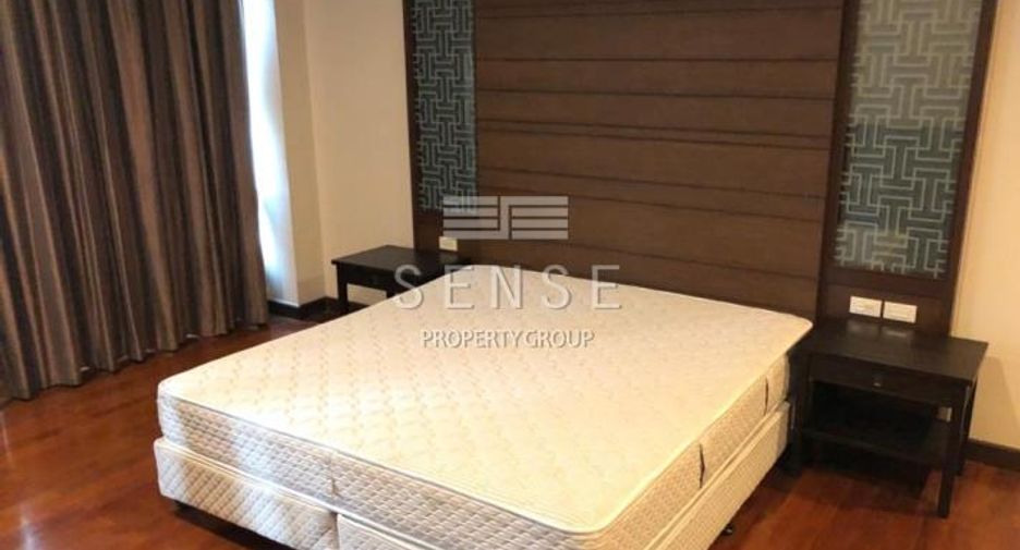 For rent 3 bedrooms condo in Watthana, Bangkok