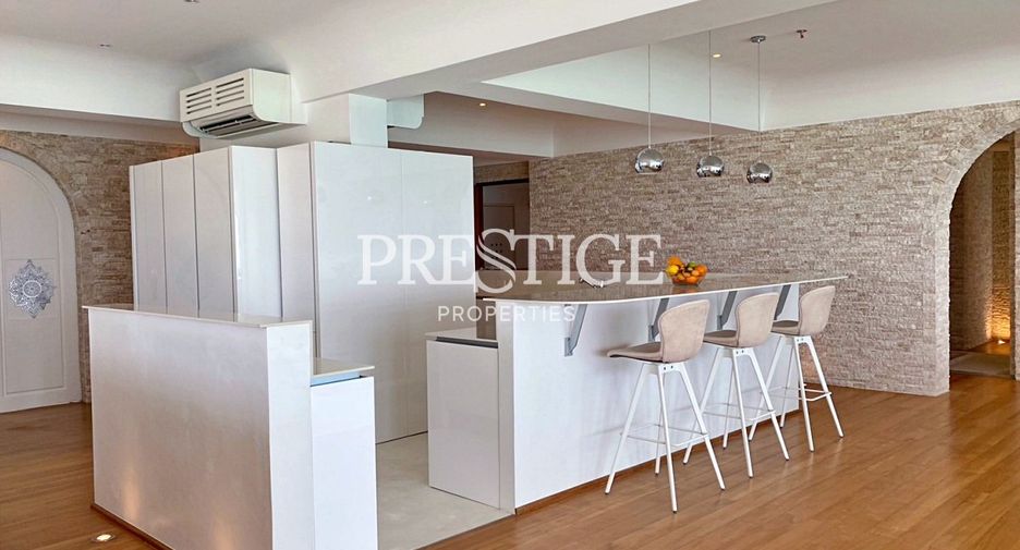 For sale 2 bedrooms condo in Bang Lamung, Chonburi