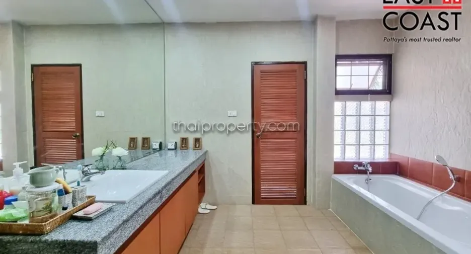 For sale 3 bedrooms house in Bang Lamung, Chonburi