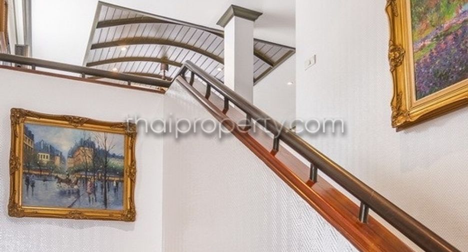 For sale 3 bedrooms house in North Pattaya, Pattaya