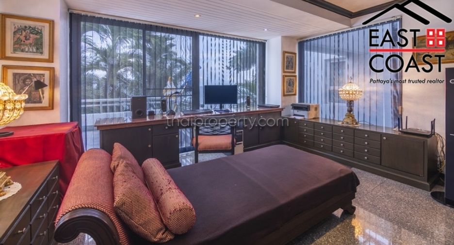 For sale 3 bedrooms house in North Pattaya, Pattaya