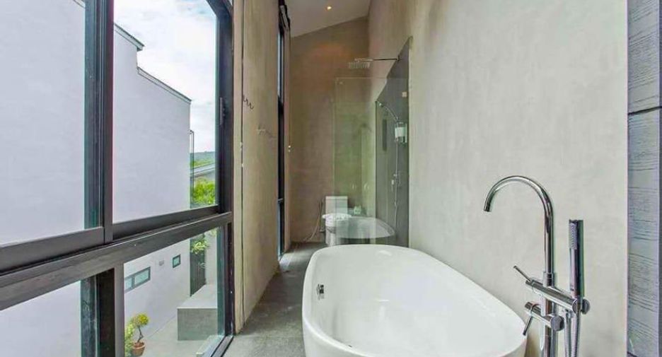 For rent and for sale 3 bedrooms villa in Thalang, Phuket