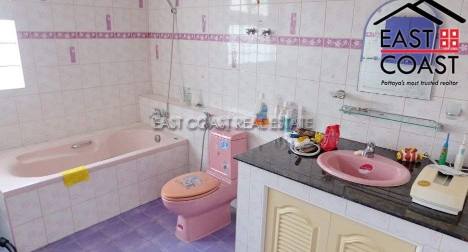 Casa en venta de 9 habitaciones en Bang Lamung, Chonburi