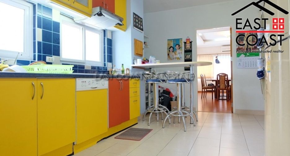 Casa en venta de 9 habitaciones en Bang Lamung, Chonburi
