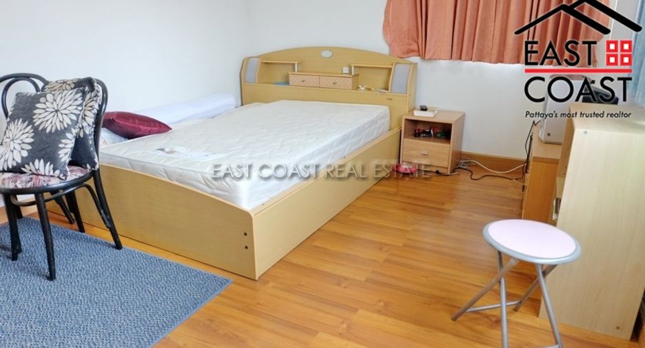 Casa en venta de 9 habitaciones en Bang Lamung, Chonburi