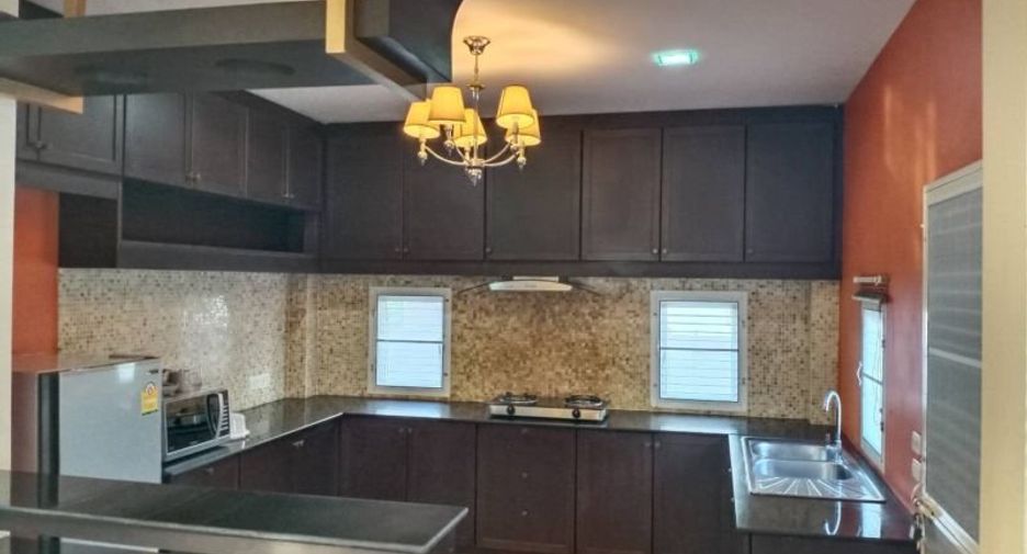 Casa en venta de 3 habitaciones en Bang Lamung, Chonburi
