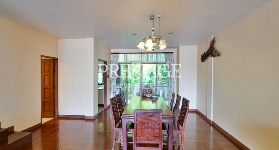 À vendre 6 chambres maison à Bang Lamung, Chonburi