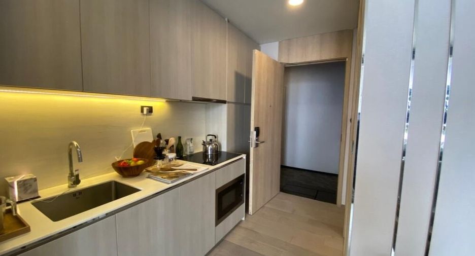For sale 2 Beds condo in Khlong Toei, Bangkok